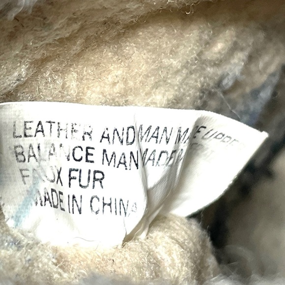 Khombu Alyssa Taupe Leather Faux Fur Duck Boots Size 6M - Picture 11 of 12